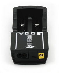 Efest SODA Nabíječka 2-slotová Efest SODA Nabíječka 2-slotová